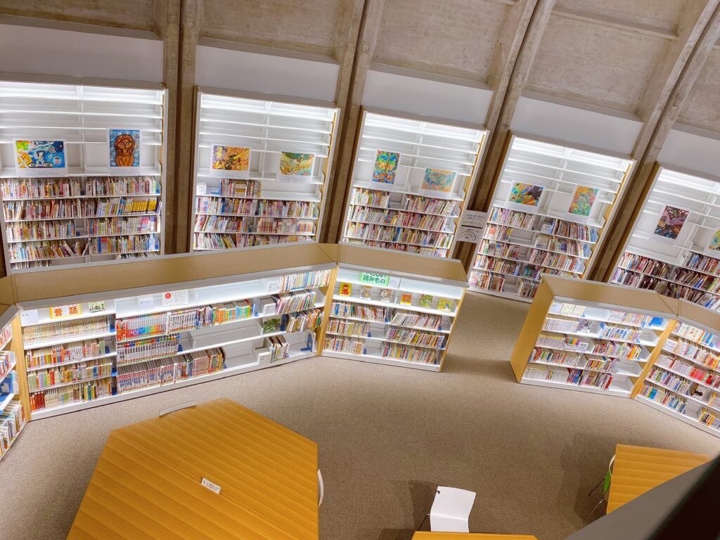 北九州市立　子ども図書館